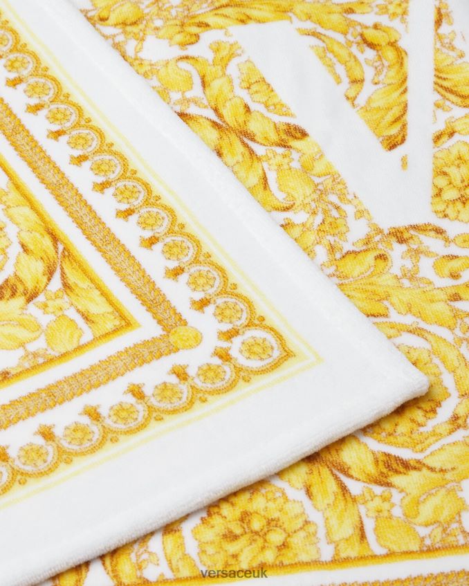 Children Versace Barocco Beach Towel 6D2D062070 Print Accessories