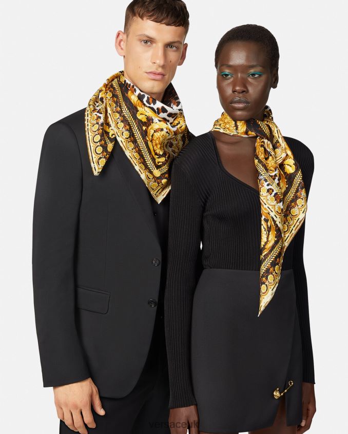 Women Versace Wild Barocco Large Silk Foulard 6D2D06917 Gold Accessories